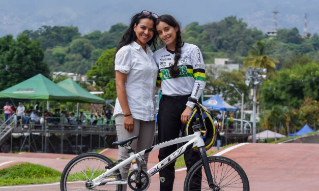 Desde antes de nacer, Sharon ya andaba sobre ruedas