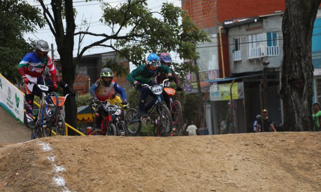 En Carepa, el BMX continúa dando espectáculo en los Juegos Intercolegiados