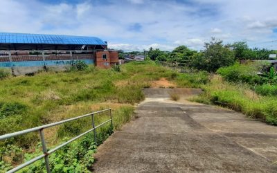 Visita a Tarazá, augura la recuperación de la pista del municipio