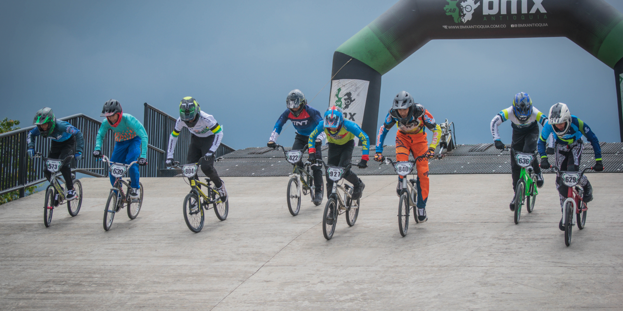 Élite varones, damas 11 – 12 años y expertos 13 años: Las categorías a seguir en Amalfi