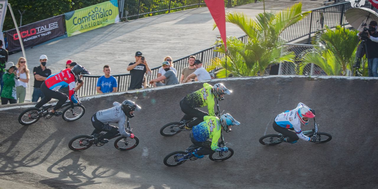 Héctor Restrepo, Mariana Pajón, Manuela Martínez y otras personas reaccionaron a la Copa Antioquia
