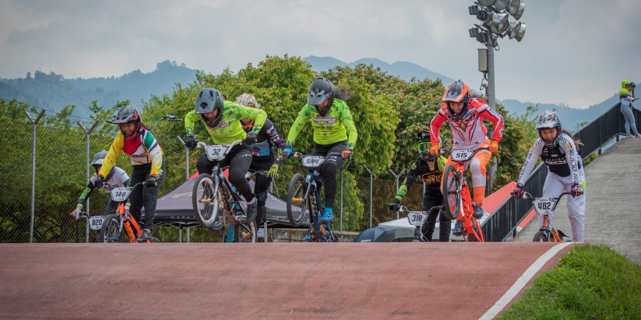 Así empezó la disputa por el buzo de campeón del Gran Departamental GW Shimano