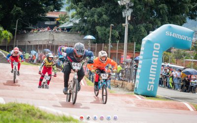 Con triunfo de Juan Carlos Díaz y Nicole Foronda, Belén vibró con la IV Válida de la Copa Antioquia