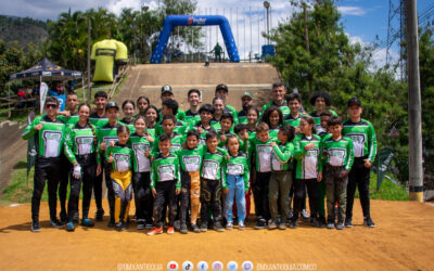 574 pilotos y 37 clubes: Bello vibra con la segunda válida de la Copa Antioquia de BMX