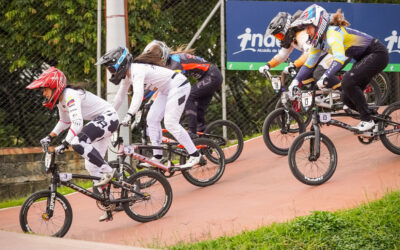 877 pilotos presentes en Medellín para buscar su cupo al Mundial de BMX