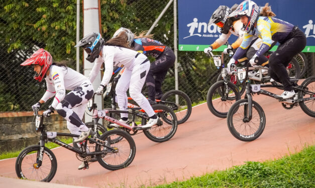 877 pilotos presentes en Medellín para buscar su cupo al Mundial de BMX