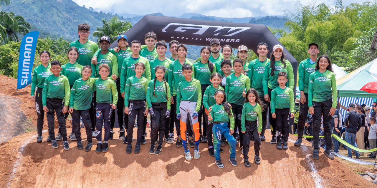 Andes recibió por primera vez la Copa Antioquia de BMX